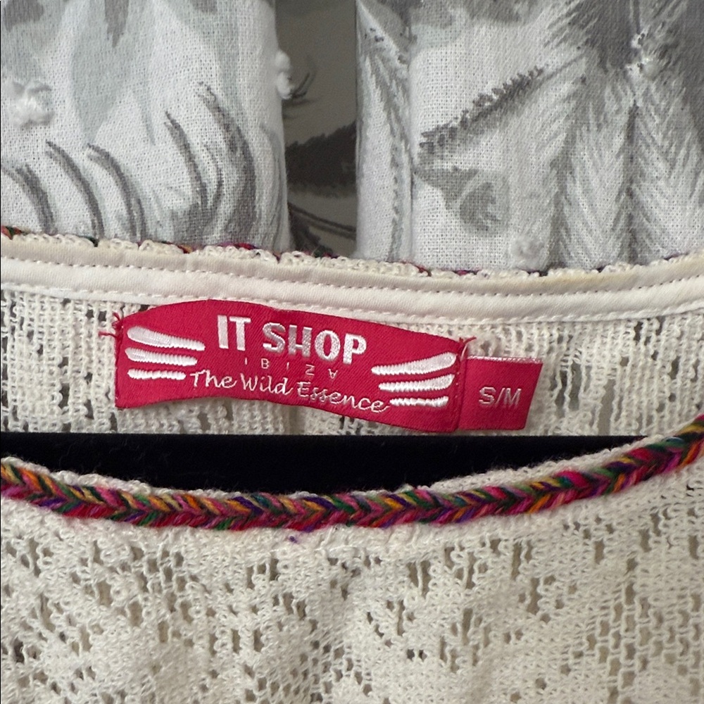 Chic Crochet Crop Top with Multicolor Fringe - Picture 2 of 8